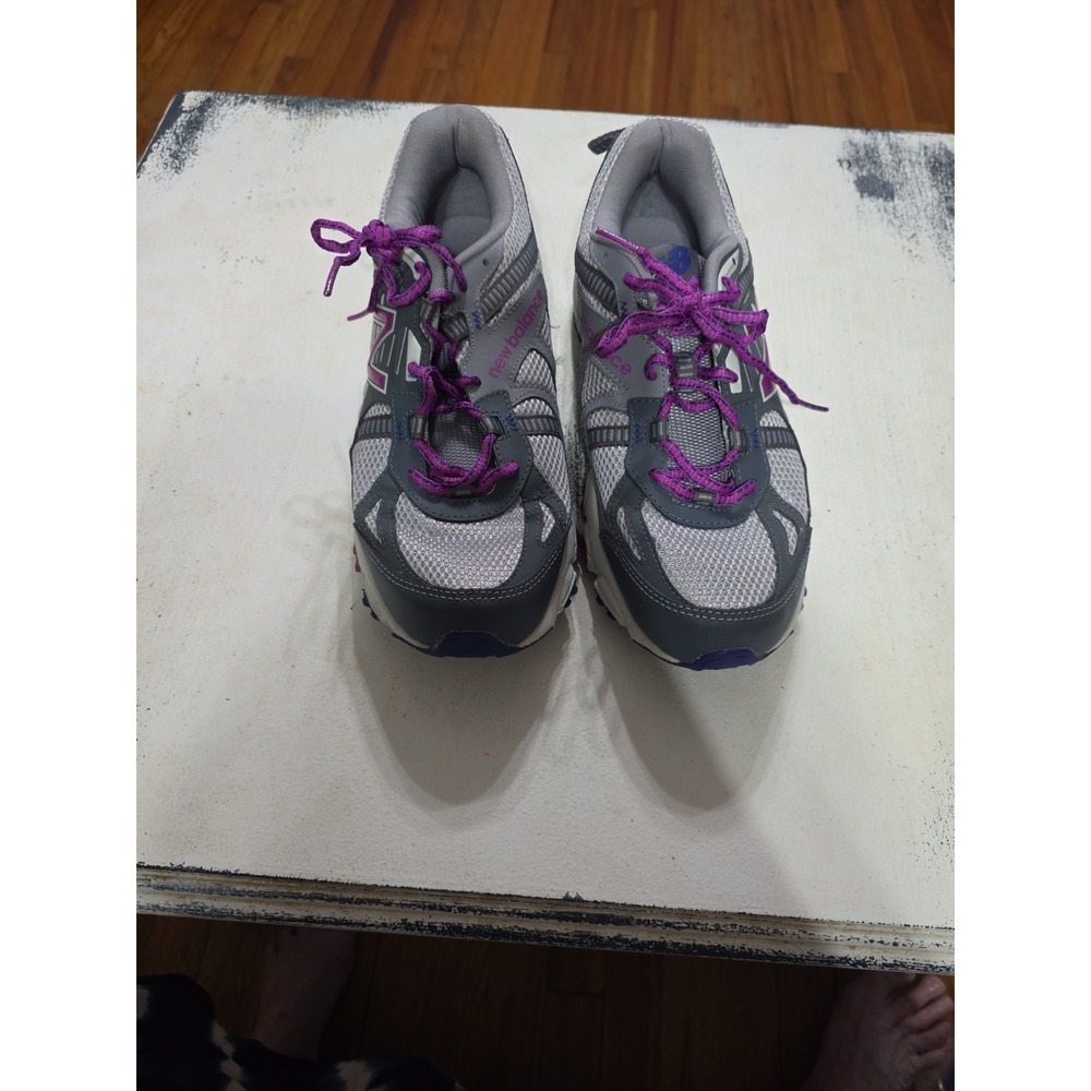 New Balance 410  XLT Footbed‎ Women's Sneakers Sz 10 EUC